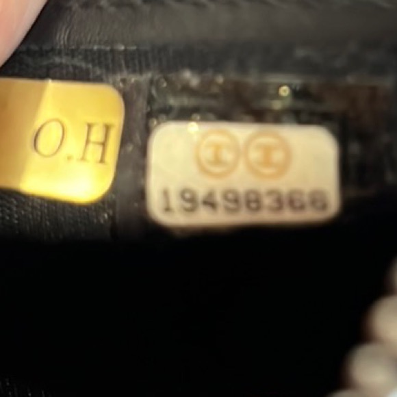 Auth Chanel FULL INCLUSION Zip Wallet, Black Patent Leather Silver Hardware, EUC - Picture 12 of 12